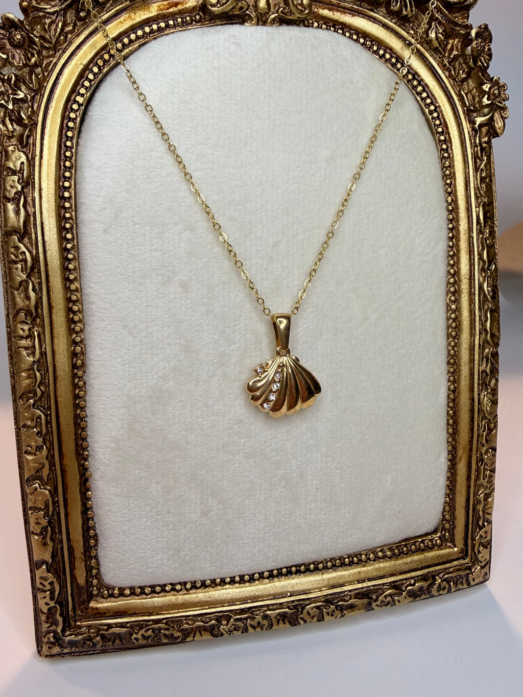 Concha Mágica Necklace